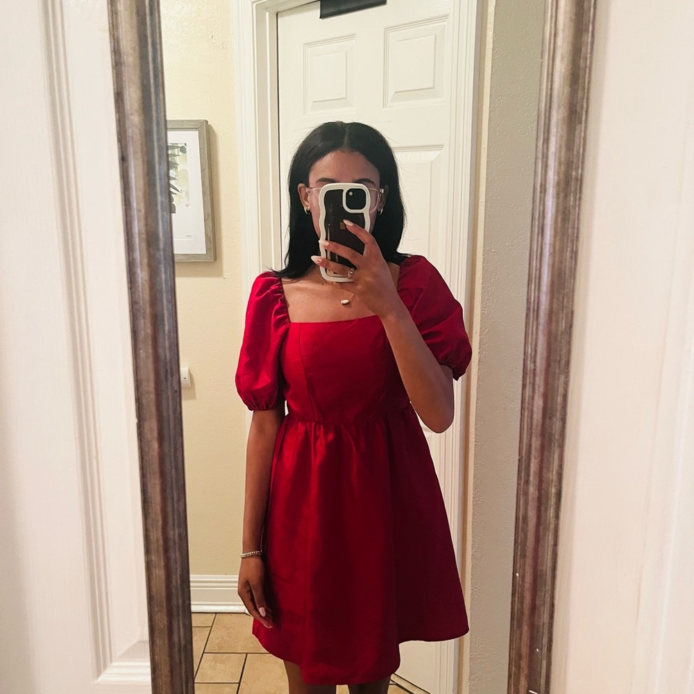 Elegant Red Puff Sleeve Dress